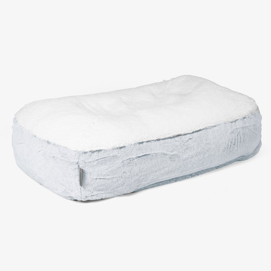 Medium Slouchy Hundebett - Kaninchen Kunstfell Pastellblau 01