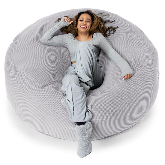 LOUNGE PUG - 'Mega-Mammoth' Sofa Sitzsack XXL - Schlafsofa - Ellos Gestrickter Hellgrau