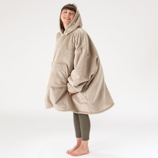 Hoodie Decke für Erwachsene - Fleece Crème / Nerzfarben 03