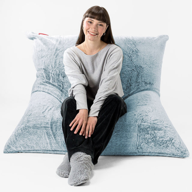 Sitzsack XXL - Kaninchen Kunstfell Pastellblau 01