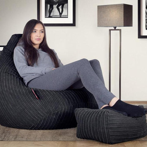 Lounge Pug® Cord, Highback Sitzsäcke sind die perfekten Allrounder. An diesen Sitzsäcken für Erwachsene werden auch Kinder ihre Freude haben.