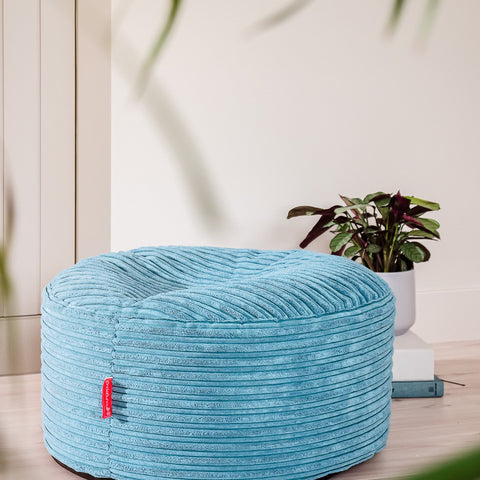 Unsere Fuß, Sitzhocker & Ottomane sind in vielen luxuriösen Stoffen und zahlreiche Farben erhältlich.