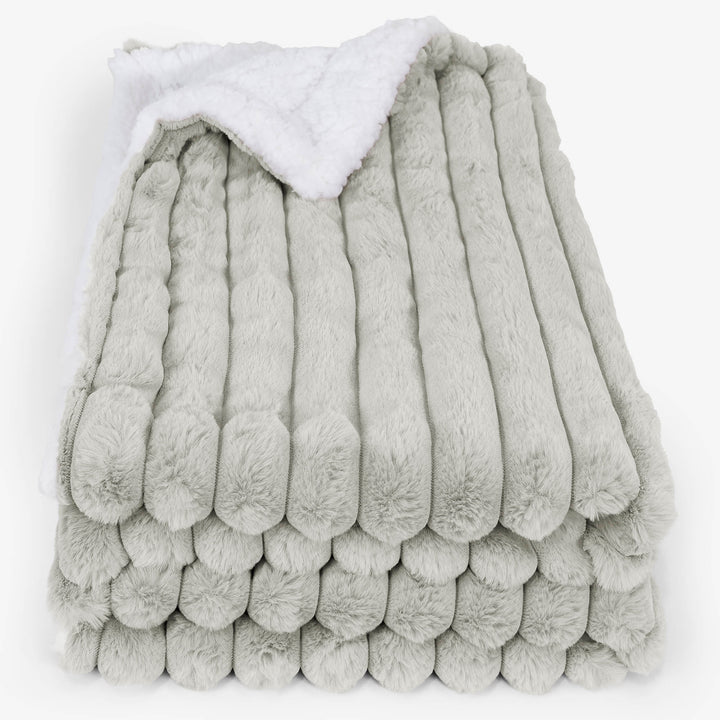 Lounge Pug Sherpa-Decke Ultra Plüsch Cord Salbeigrün Kuscheldecke Tagesdecke– Big Bertha Original DE