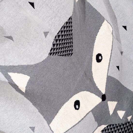 Kuscheldecke / Tagesdecke - Gestrickte Solo Fuchs 02
