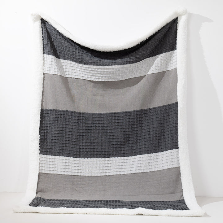 Lounge Pug Sherpa-Kuscheldecke Tagesdecke Gestrickte Farbblock Grau 100 x 140 cm– Big Bertha Original DE