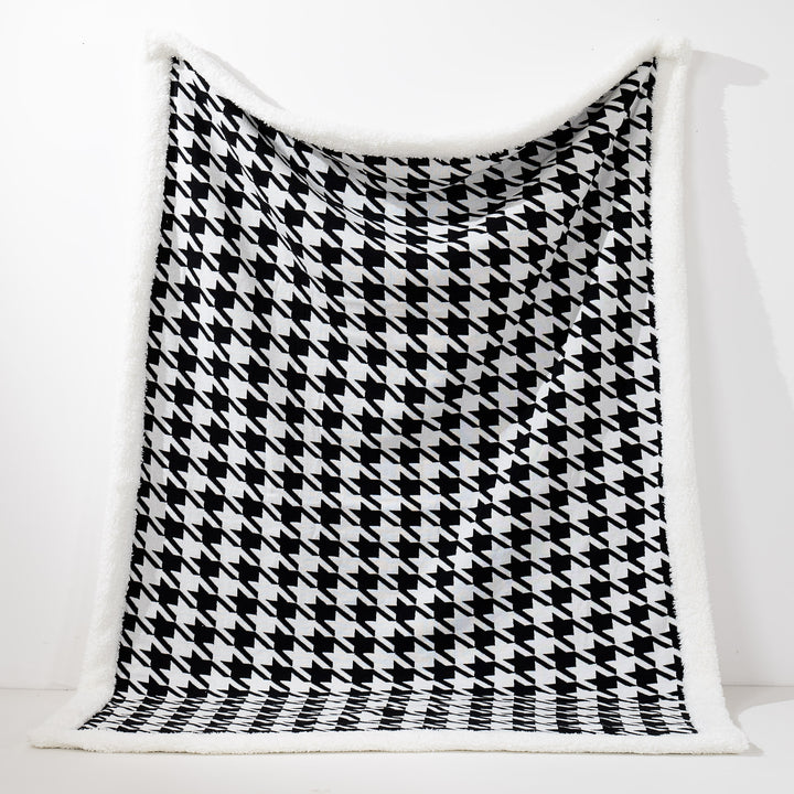 Lounge Pug Sherpa-Kuscheldecke Tagesdecke Gestrickte Hahnentritt Schwarz 100 x 140 cm– Big Bertha Original DE