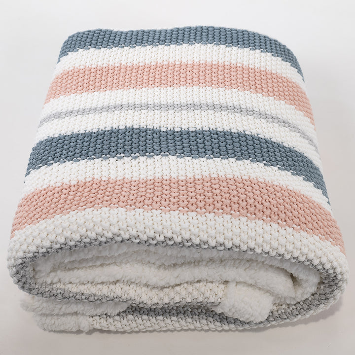 Lounge Pug Sherpa-Kuscheldecke Tagesdecke Gestrickte Streifen Pastell 100 x 140 cm– Big Bertha Original DE