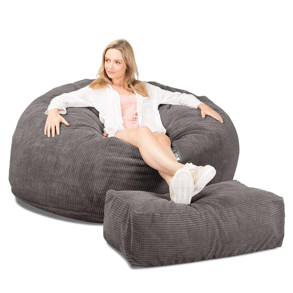 Lounge Pug, CloudSac 1010 XXL, Riesen Memory- Schaum XXL Sitzsacksofa, Schlafsofa, Pom-Pom Anthrazit