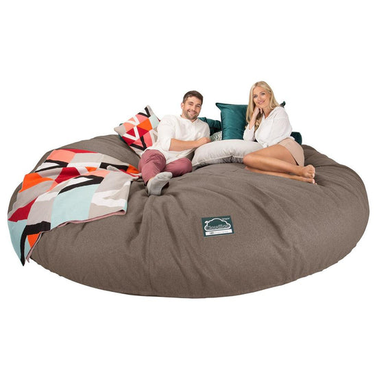Lounge Pug, CloudSac 5000 XXXXXL, Gigantischer Memory-Schaum Sitzsacksofa, Schlafsofa, Interalli Wolle Biscuit