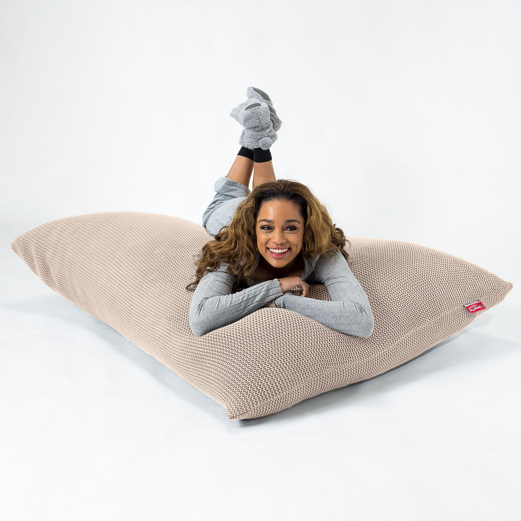 LOUNGE PUG - Riesen Sitzsack XXL - Sitzkissen - Ellos Gestrickter Creme