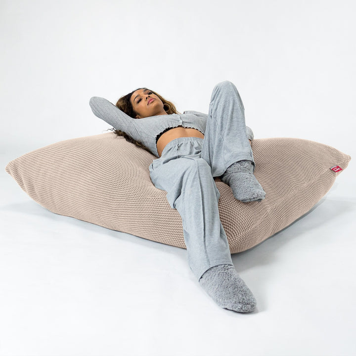 LOUNGE PUG - Riesen Sitzsack XXL - Sitzkissen - Ellos Gestrickter Creme