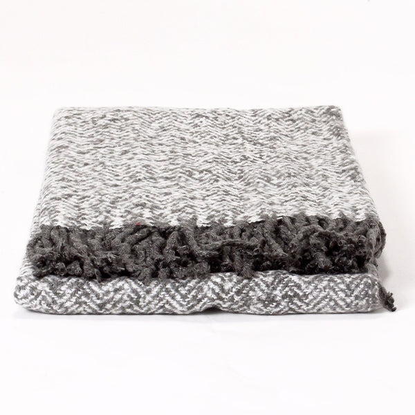 LOUNGE PUG, Sherpa-Decke, Fischgratmuster Grau