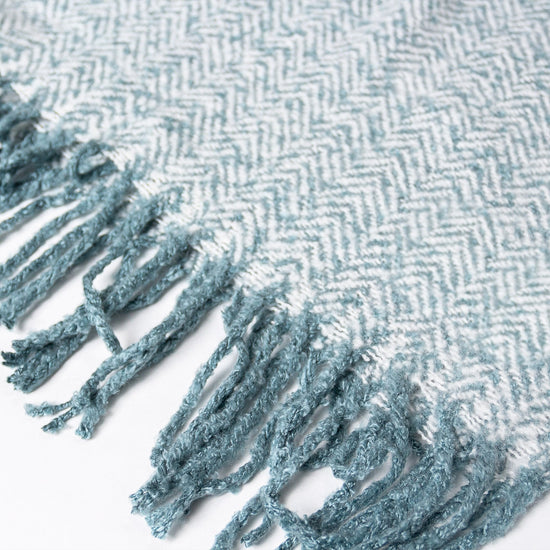 LOUNGE PUG, Sherpa-Decke, Fischgratmuster Tintenblau