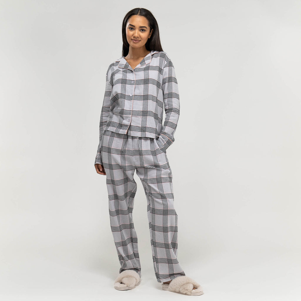 Damen Pyjama aus Baumwolle im Karo-Design 04