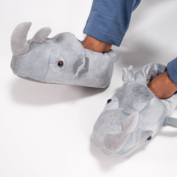 Herren Hausschuhe im Nashorn-Design Fabric Close-up Image