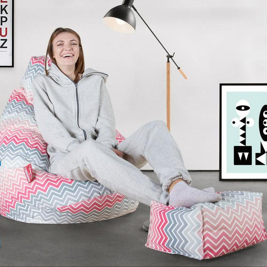 LOUNGE PUG - Fußhocker Pouf - Geometrische Druck Chevron  Pink