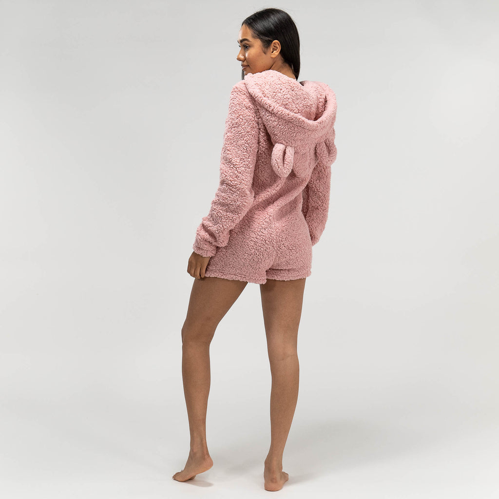 Kurzer rosa Damen-Onesie mit Teddyohren 06