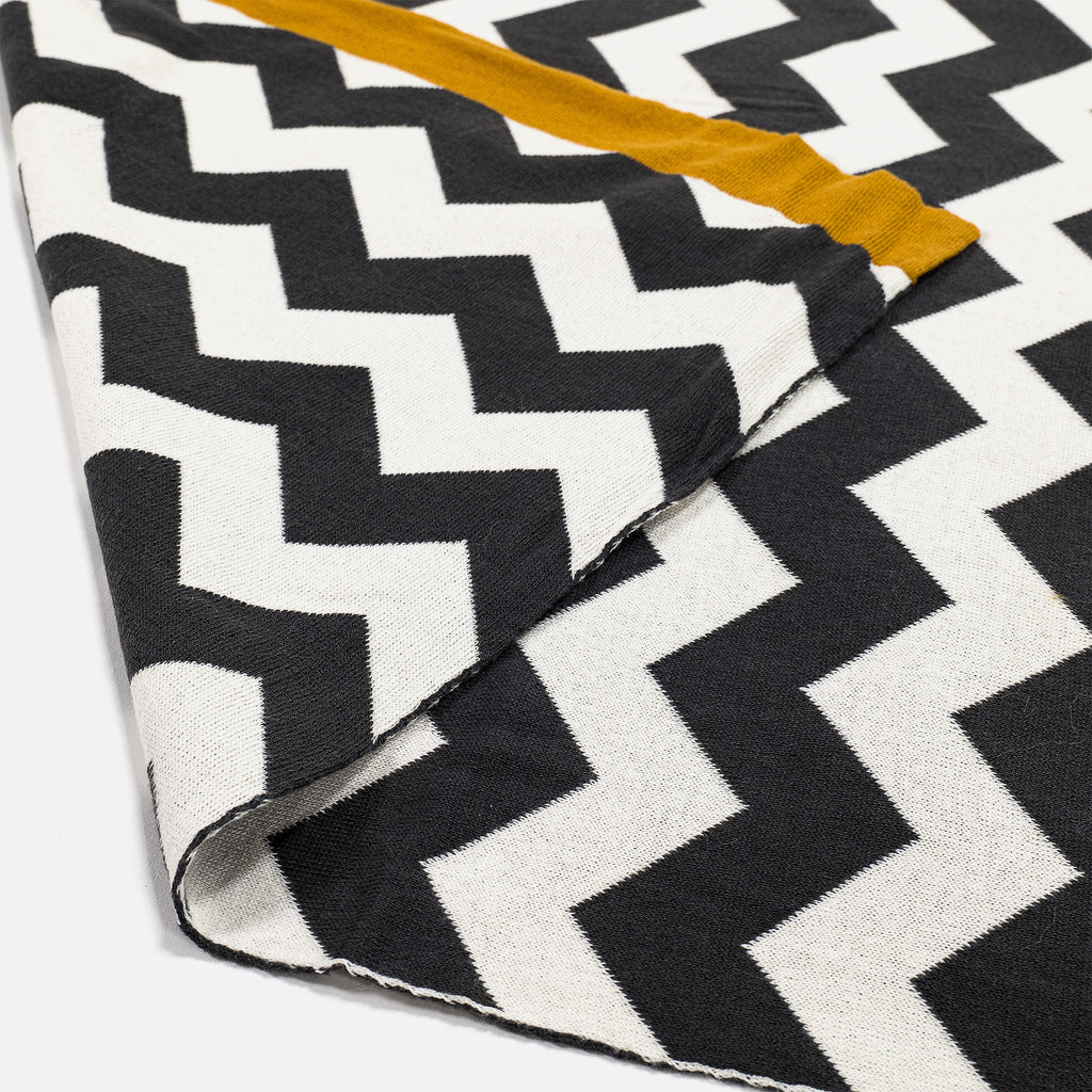 Kuscheldecke / Tagesdecke - 100% Baumwoll Aztec 02