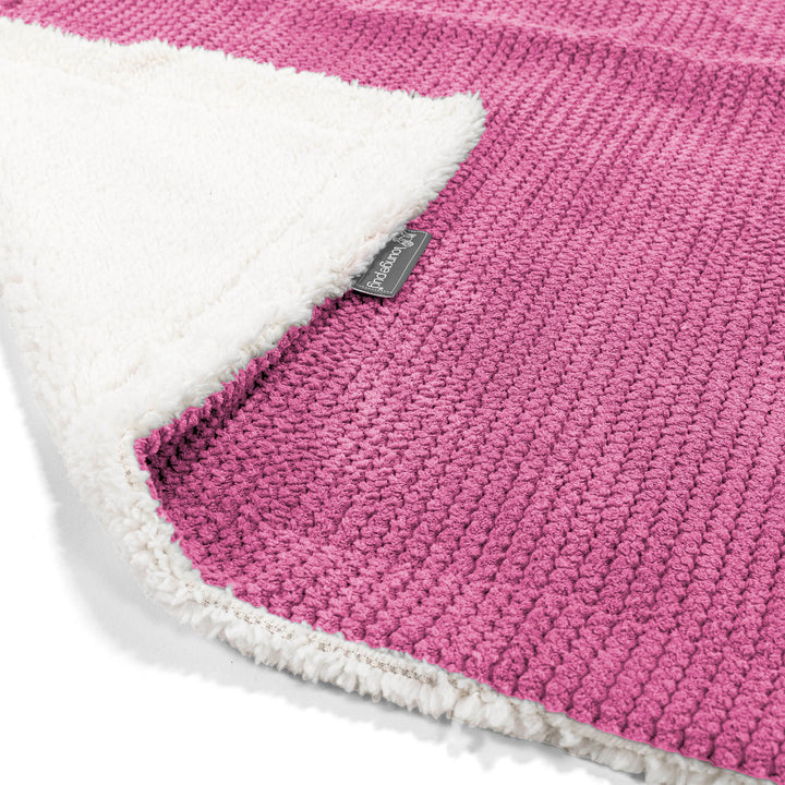 Lounge Pug Sherpa-Kuscheldecke Tagesdecke Pom-Pom Pink 100 x 140 cm– Big Bertha Original DE