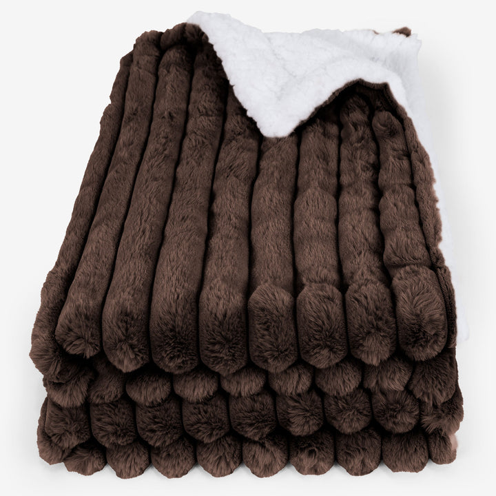 Lounge Pug Sherpa-Kuscheldecke Tagesdecke Ultra Plüsch Cord Nussbraun 100 x 140 cm– Big Bertha Original DE