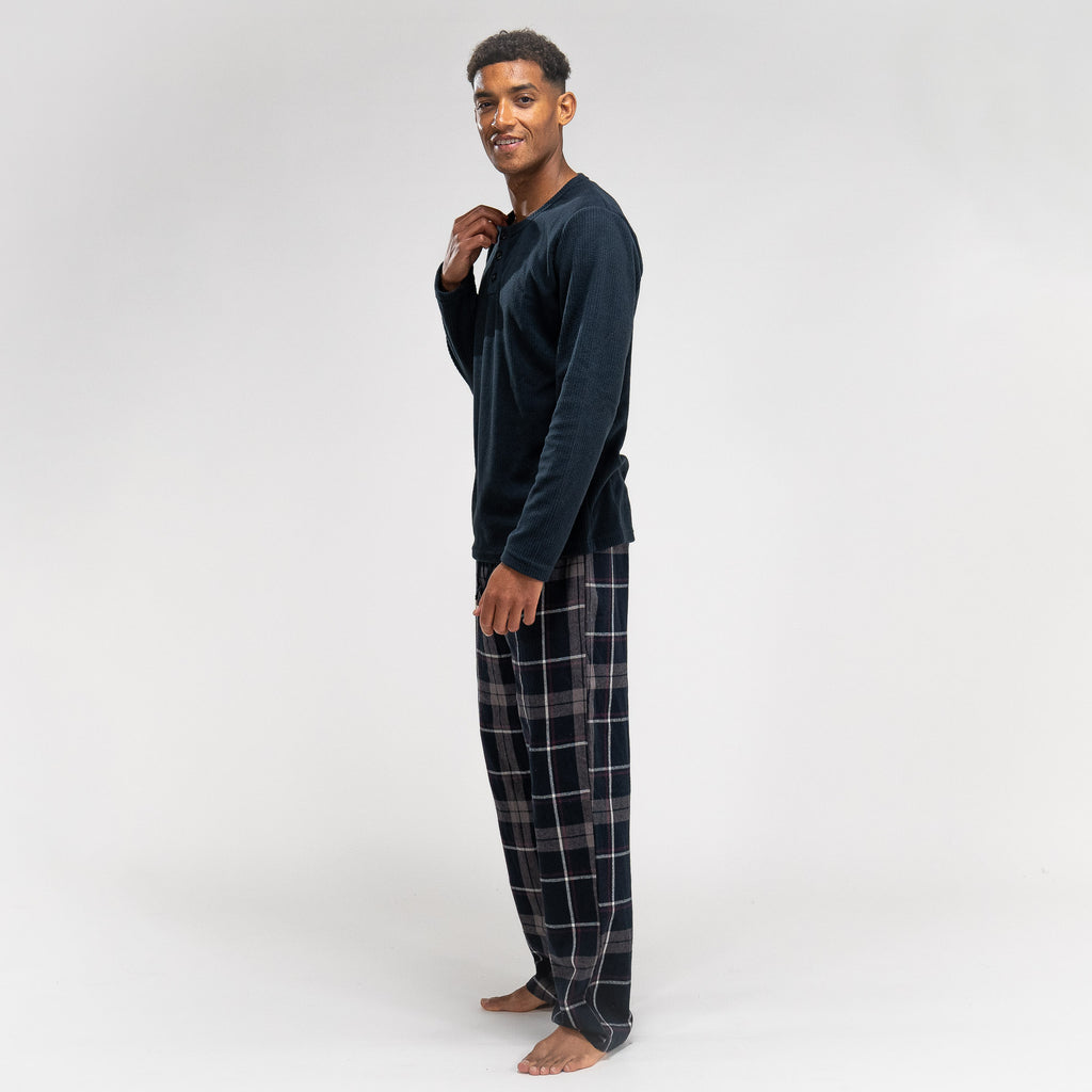 Marineblauer Karo-Pyjama für Herren 04